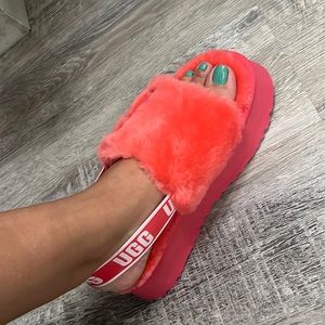UGG® Women's Disco Slide in Hibiscus Pink